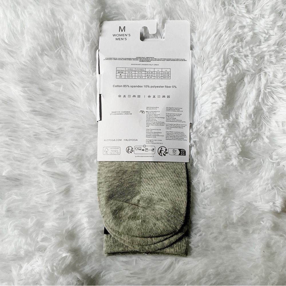 ALO Yoga Unisex Half Crew Throwback Socks - Picture 3 of 3